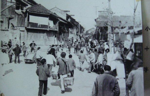 圖1：銅仁主城區(qū)舊景。銅仁日報社資料圖片.jpg